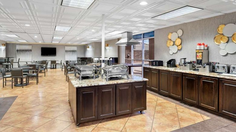 <b>Best Western Plus Abbey Inn Restaurant</b>. Images powered by <a href="https://iceportal.shijigroup.com/" title="IcePortal" target="_blank">IcePortal</a>.
