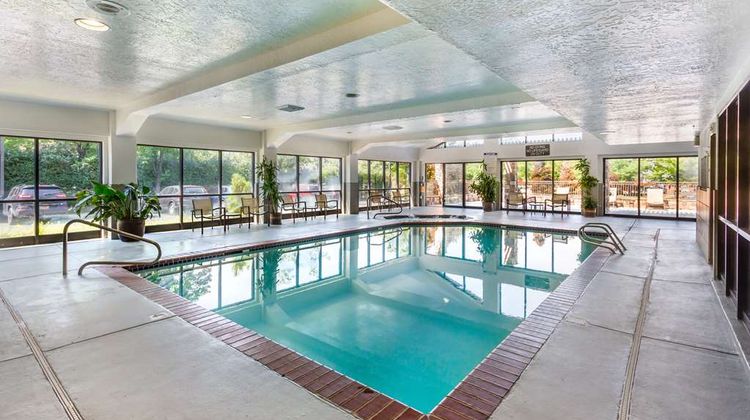 Best Western Plus CottonTree Inn Pool