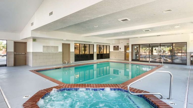 <b>Best Western Plus CottonTree Inn Pool</b>. Images powered by <a href="https://iceportal.shijigroup.com/" title="IcePortal" target="_blank">IcePortal</a>.