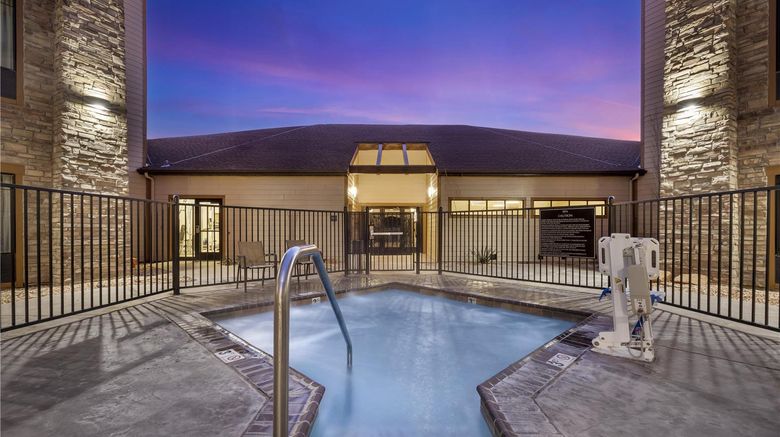 <b>Best Western Plus Bryce Canyon Grand Htl Pool</b>. Images powered by <a href="https://iceportal.shijigroup.com/" title="IcePortal" target="_blank">IcePortal</a>.