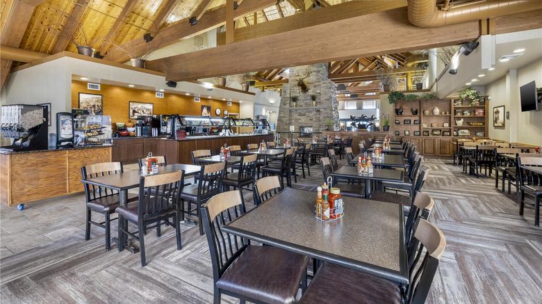 <b>Best Western Plus Bryce Canyon Grand Htl Restaurant</b>. Images powered by <a href="https://iceportal.shijigroup.com/" title="IcePortal" target="_blank">IcePortal</a>.