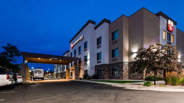 Best Western Plus Airport Inn & Suites Exterior