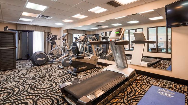 <b>Best Western Plus Airport Inn & Suites Health</b>. Images powered by <a href="https://iceportal.shijigroup.com/" title="IcePortal" target="_blank">IcePortal</a>.