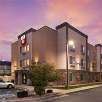 Best Western Plus Airport Inn & Suites