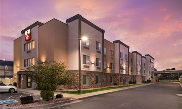 Best Western Plus Airport Inn & Suites