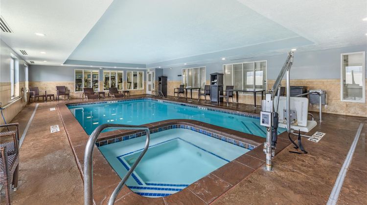 Best Western Plus Airport Inn & Suites Pool