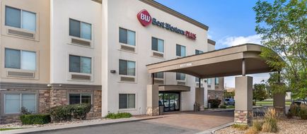 Best Western Plus Airport Inn & Suites Exterior
