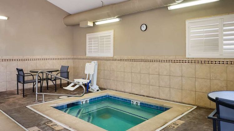 Best Western Plus Landmark Hotel Pool