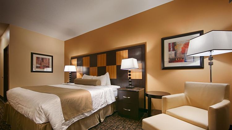 Best Western Plus Wendover Inn Room