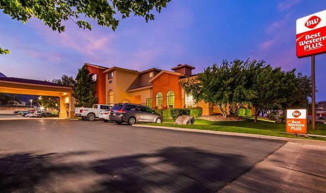 Best Western Plus Wendover Inn Exterior
