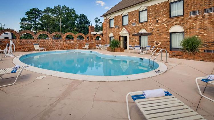Best Western Plus Governors Inn Pool