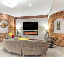 Best Western Plus Governors Inn Lobby