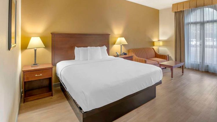 Best Western Plus Governors Inn Room