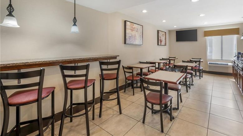 <b>Best Western Manassas Restaurant</b>. Images powered by <a href="https://iceportal.shijigroup.com/" title="IcePortal" target="_blank">IcePortal</a>.