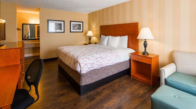 <b>Best Western Fredericksburg Room</b>. Images powered by <a href="https://iceportal.shijigroup.com/" title="IcePortal" target="_blank">IcePortal</a>.