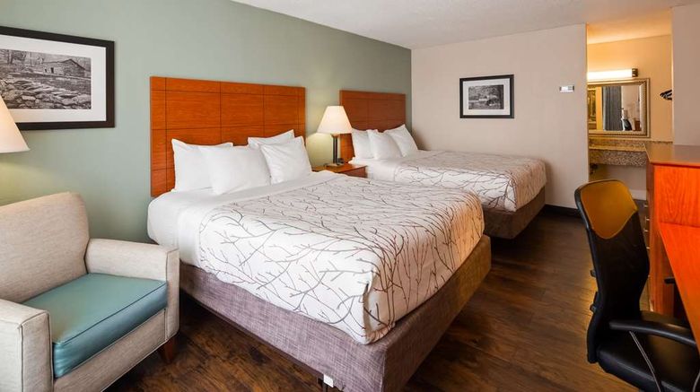 <b>Best Western Fredericksburg Room</b>. Images powered by <a href="https://iceportal.shijigroup.com/" title="IcePortal" target="_blank">IcePortal</a>.