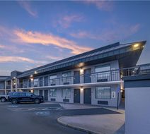 Best Western Center Inn Exterior