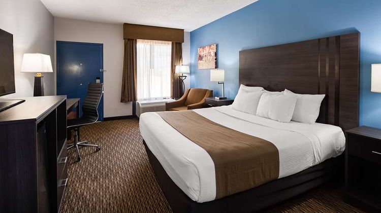 Best Western Emporia Room