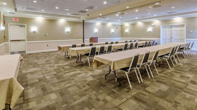 <b>Best Western Plus Inn at Hunt Ridge Meeting</b>. Images powered by <a href="https://iceportal.shijigroup.com/" title="IcePortal" target="_blank">IcePortal</a>.