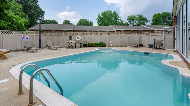 <b>Best Western Plus Inn at Hunt Ridge Pool</b>. Images powered by <a href="https://iceportal.shijigroup.com/" title="IcePortal" target="_blank">IcePortal</a>.