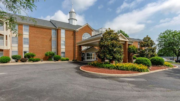 Best Western Plus Inn at Hunt Ridge Exterior