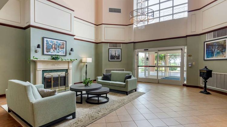 Best Western Plus Inn at Hunt Ridge Lobby