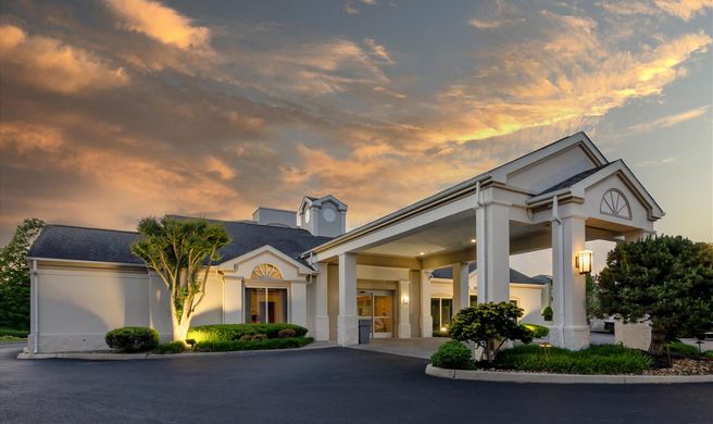 Best Western Plus Inn at Valley View Exterior