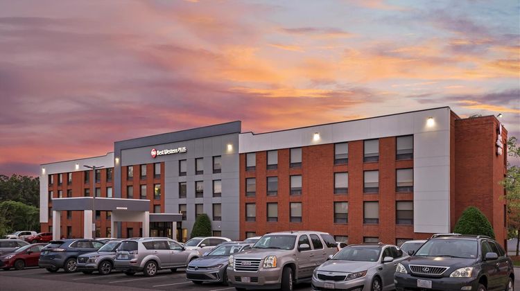 Best Western Executive Hotel Exterior