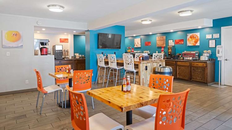 Best Western Plus Holiday Sands Inn Restaurant
