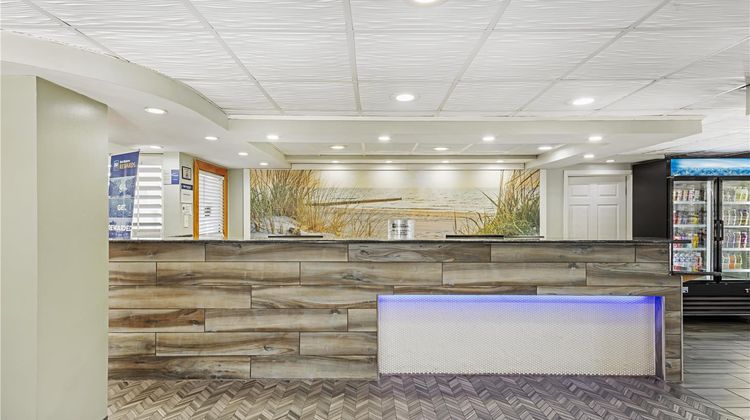 Best Western Plus Holiday Sands Inn Lobby