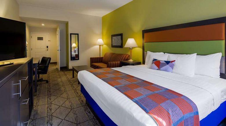 <b>Best Western Plus Newport News Inn Room</b>. Images powered by <a href="https://iceportal.shijigroup.com/" title="IcePortal" target="_blank">IcePortal</a>.