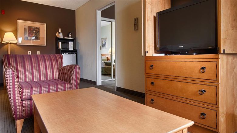 <b>Best Western Plus Newport News Inn Room</b>. Images powered by <a href="https://iceportal.shijigroup.com/" title="IcePortal" target="_blank">IcePortal</a>.