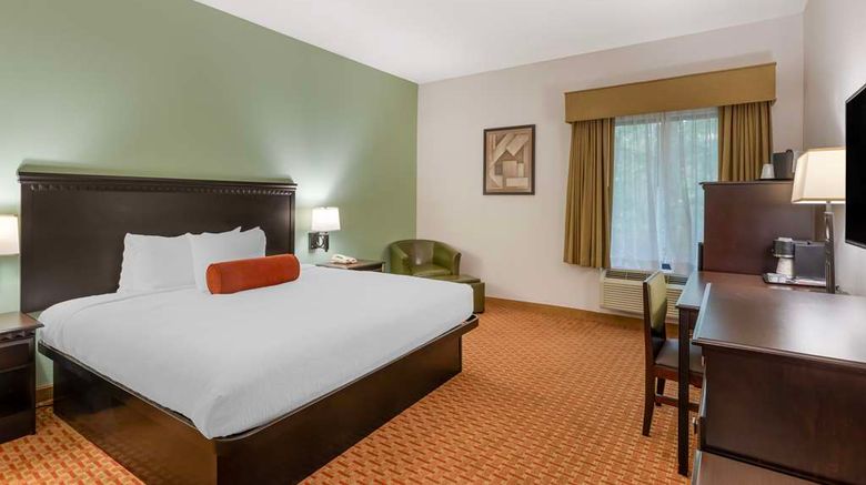 <b>Best Western Plus Hopewell Inn Room</b>. Images powered by <a href="https://iceportal.shijigroup.com/" title="IcePortal" target="_blank">IcePortal</a>.