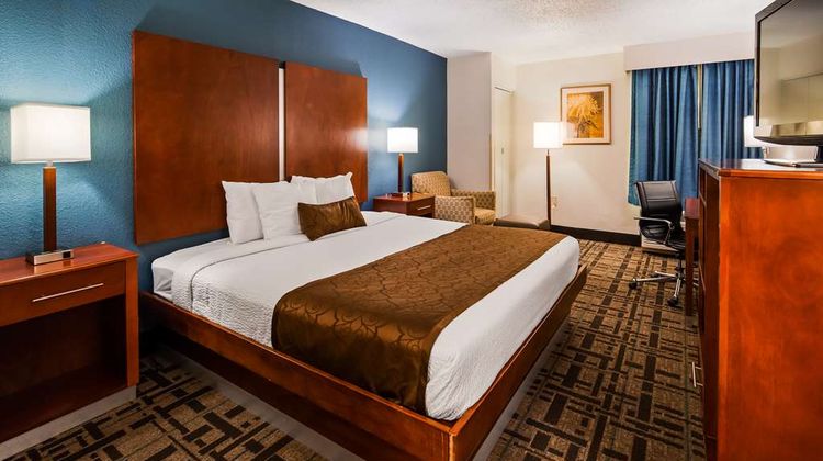 Best Western Plus Richmond Airport Hotel Room