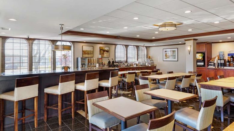 <b>Best Western Plus South Hill Inn Restaurant</b>. Images powered by <a href="https://iceportal.shijigroup.com/" title="IcePortal" target="_blank">IcePortal</a>.