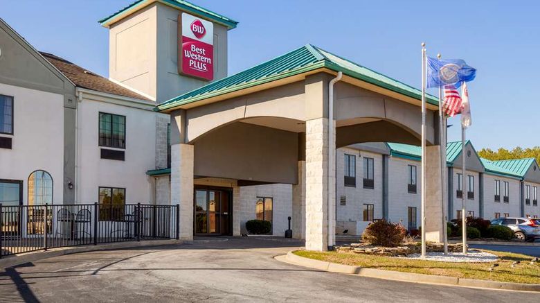 Best Western Plus South Hill Inn Exterior. Images powered by <a href="https://iceportal.shijigroup.com" target="_blank" rel="noopener">Ice Portal</a>.