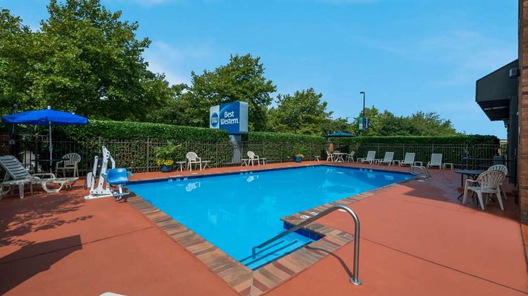 Best Western Hampton Coliseum Inn Pool