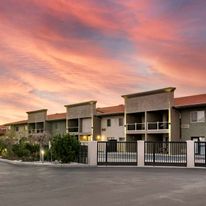 Best Western Plus Lake Front Hotel