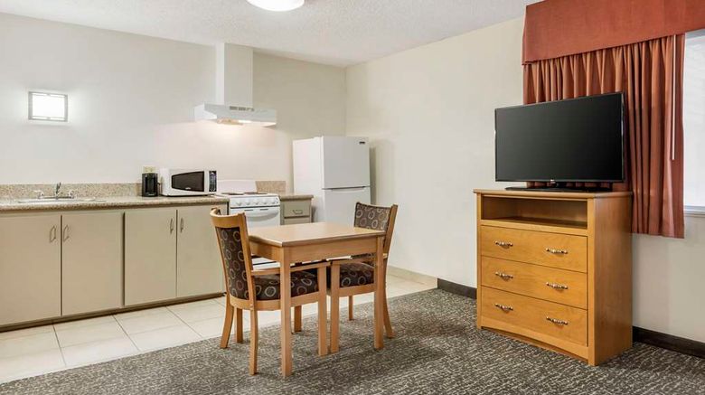 <b>Best Western Aladdin Inn Suite</b>. Images powered by <a href="https://iceportal.shijigroup.com/" title="IcePortal" target="_blank">IcePortal</a>.