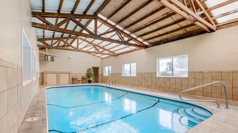 <b>Best Western Aladdin Inn Pool</b>. Images powered by <a href="https://iceportal.shijigroup.com/" title="IcePortal" target="_blank">IcePortal</a>.
