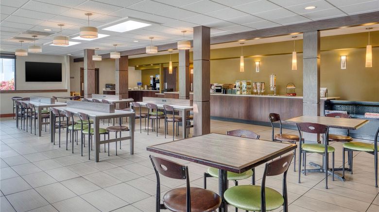 <b>Best Western Seattle Airport Restaurant</b>. Images powered by <a href="https://iceportal.shijigroup.com/" title="IcePortal" target="_blank">IcePortal</a>.