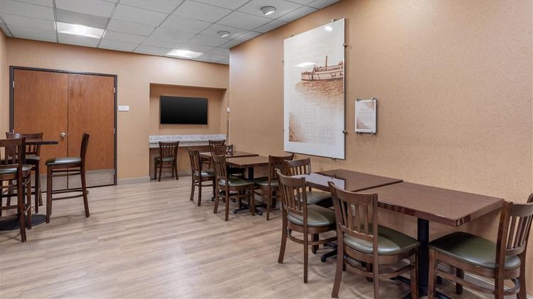 Best Western Plus Harbor Plaza Conf Ctr Restaurant