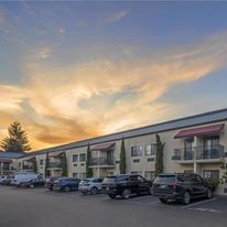 Best Western Plus Plaza by the Green