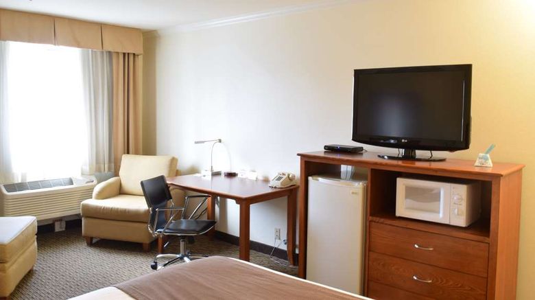 <b>Best Western Tumwater-Olympia Inn Room</b>. Images powered by <a href="https://iceportal.shijigroup.com/" title="IcePortal" target="_blank">IcePortal</a>.