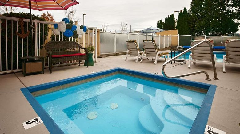 <b>Best Western Sky Valley Inn Pool</b>. Images powered by <a href="https://iceportal.shijigroup.com/" title="IcePortal" target="_blank">IcePortal</a>.