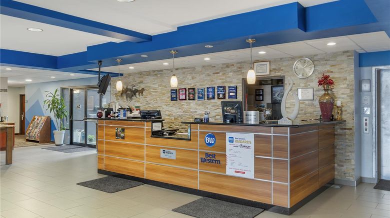 <b>Best Western Sky Valley Inn Lobby</b>. Images powered by <a href="https://iceportal.shijigroup.com/" title="IcePortal" target="_blank">IcePortal</a>.