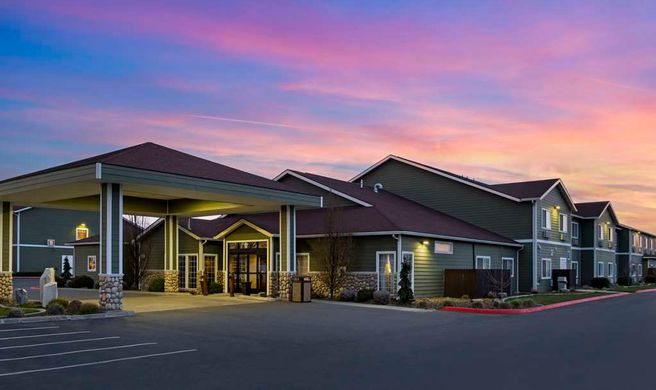 Best Western Plus Inn at Horse Heaven Exterior
