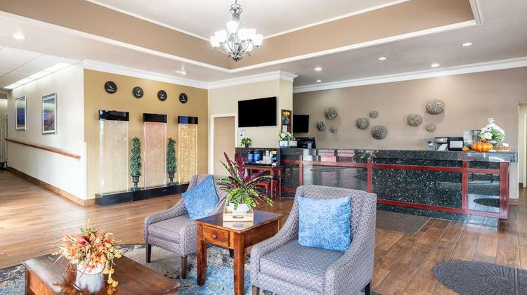 Best Western Cascadia Inn Lobby