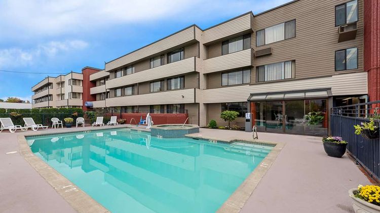 Best Western Cascadia Inn Pool