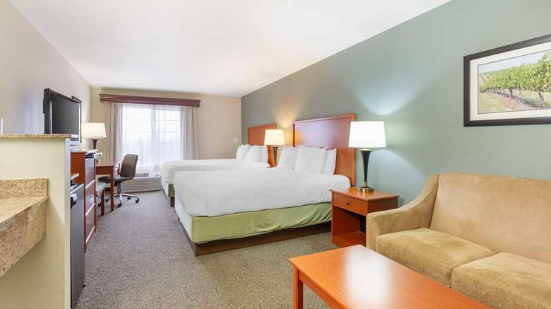 <b>Best Western Plus Walla Walla Suites Inn Room</b>. Images powered by <a href="https://iceportal.shijigroup.com/" title="IcePortal" target="_blank">IcePortal</a>.